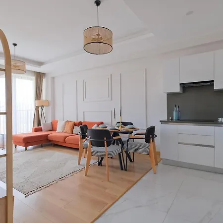 Apartment Grand By Newinn *