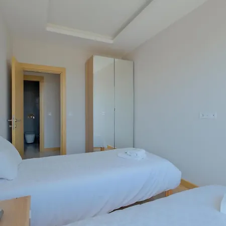 Apartment Grand By Newinn *