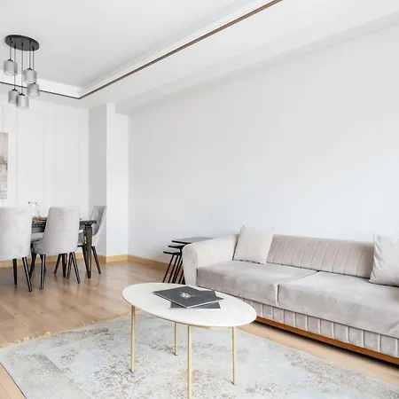 Grand By Newinn Apartment
