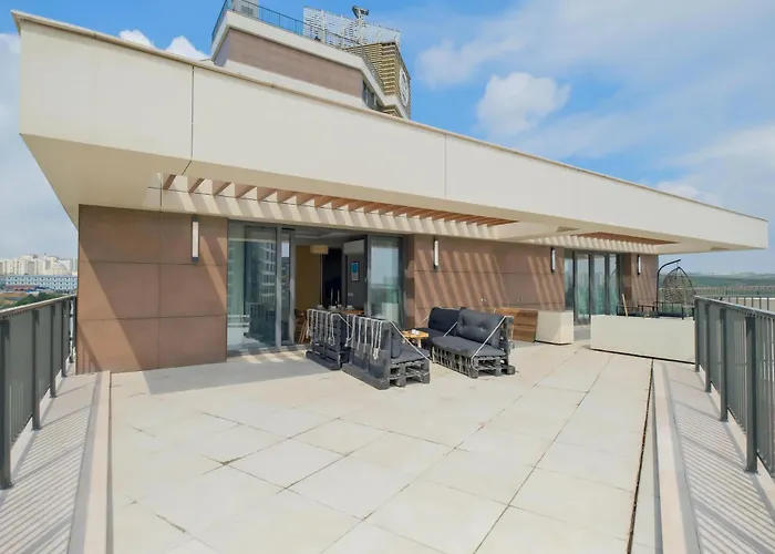 Grand By Newinn Διαμέρισμα